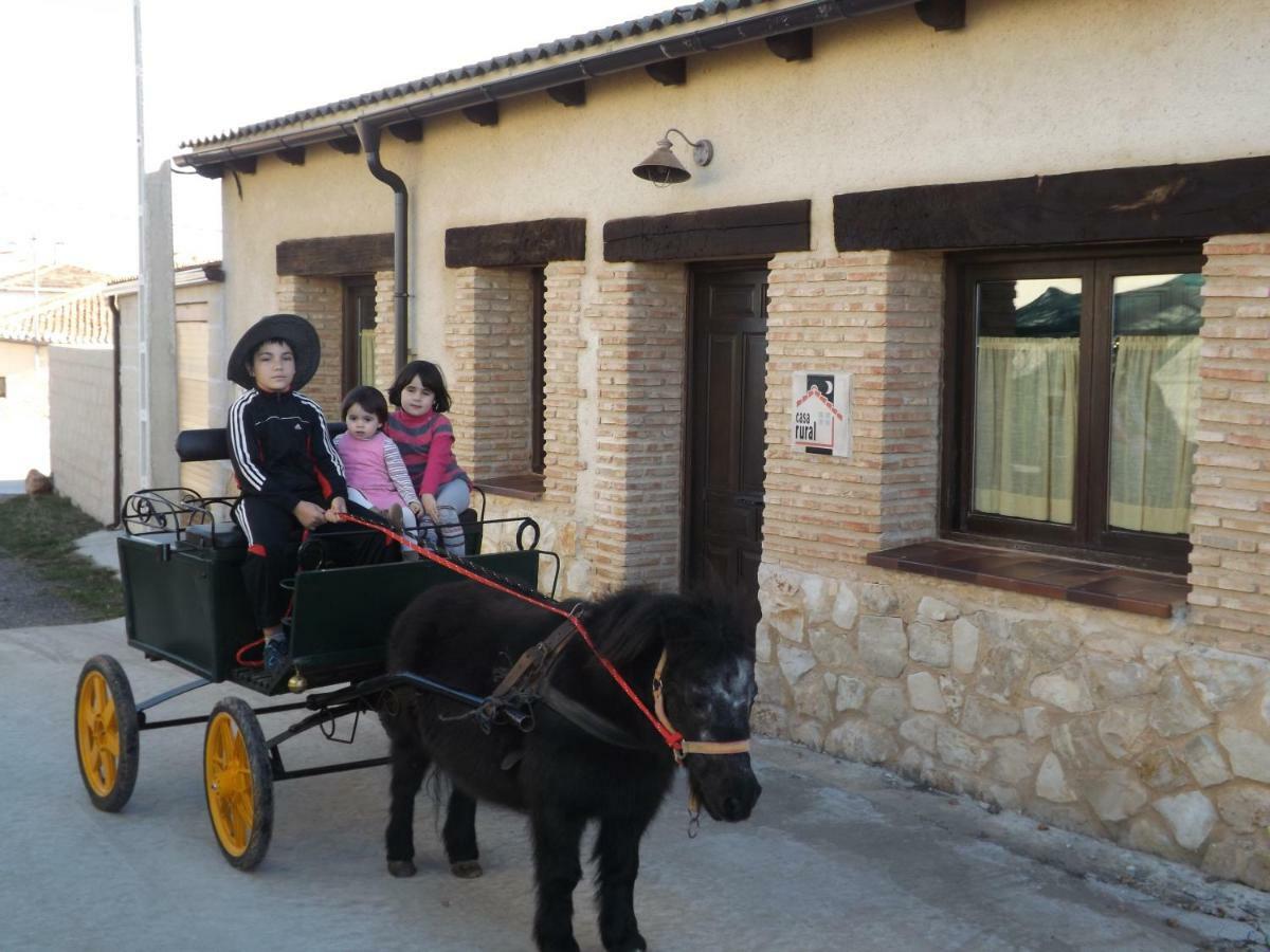 Casa Rural La Casa De Los Pollos Turrubuelo Exteriér fotografie